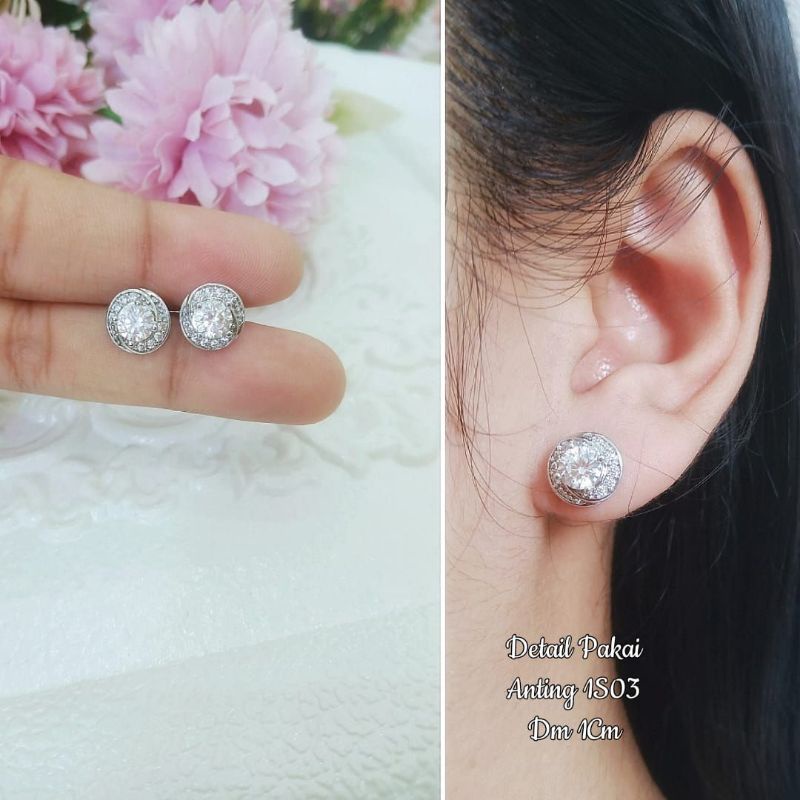 Anting Titanium Wanita Giwang Solitaire Imitasi Berlian Anti Karat dan Anti Luntur