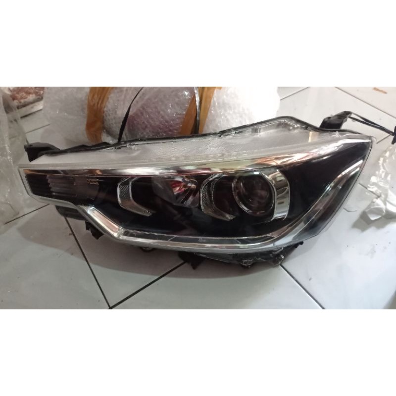 headlamp suzuki ertiga 2017-2020
