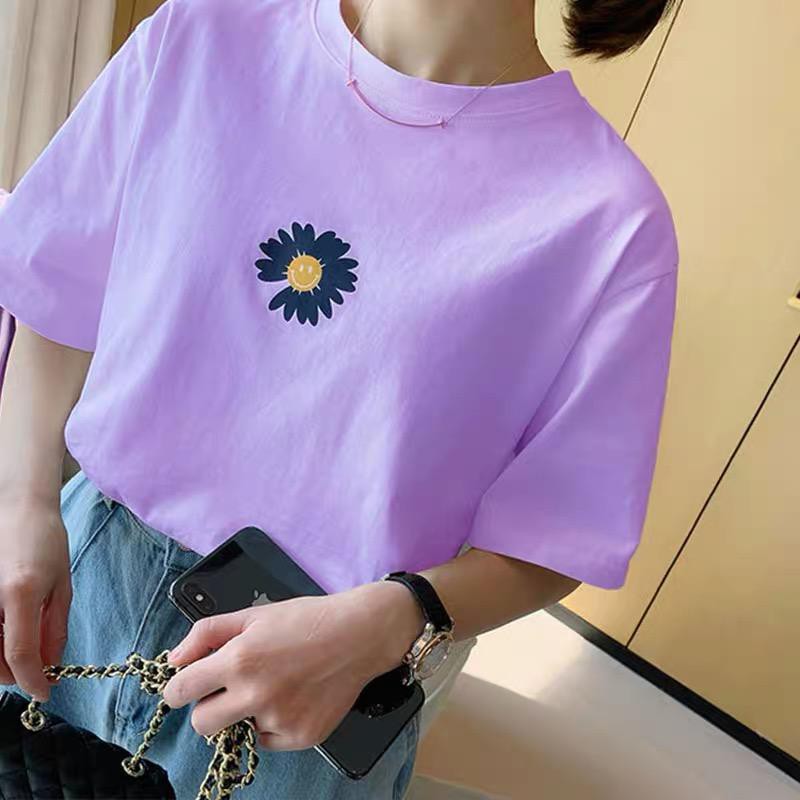 Oversize Tee Tshirt Model Longgar Utk Wanita Motif Bunga Kecil Smile