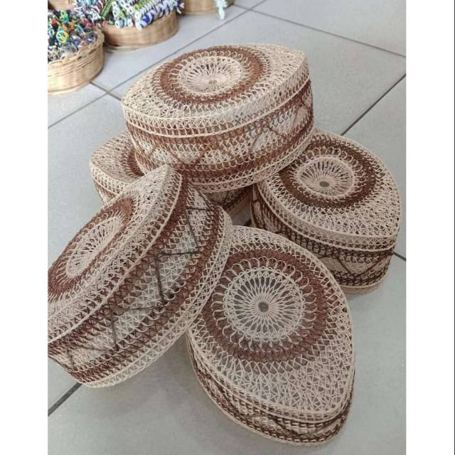 Kopiah/peci rotan