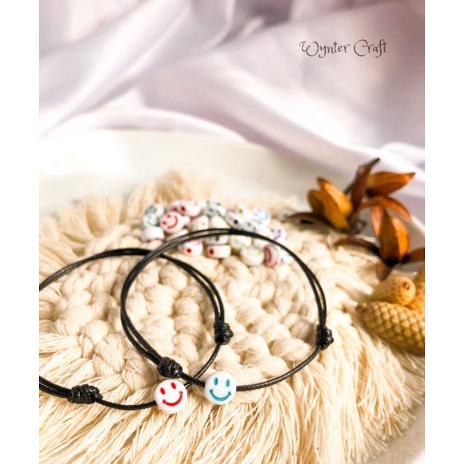 WA133 Gelang Tali Smiley Unisex by Wynter Craft