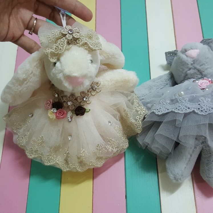 bunny bridesmaid doll bagcharm /boneka / pajangan kamar