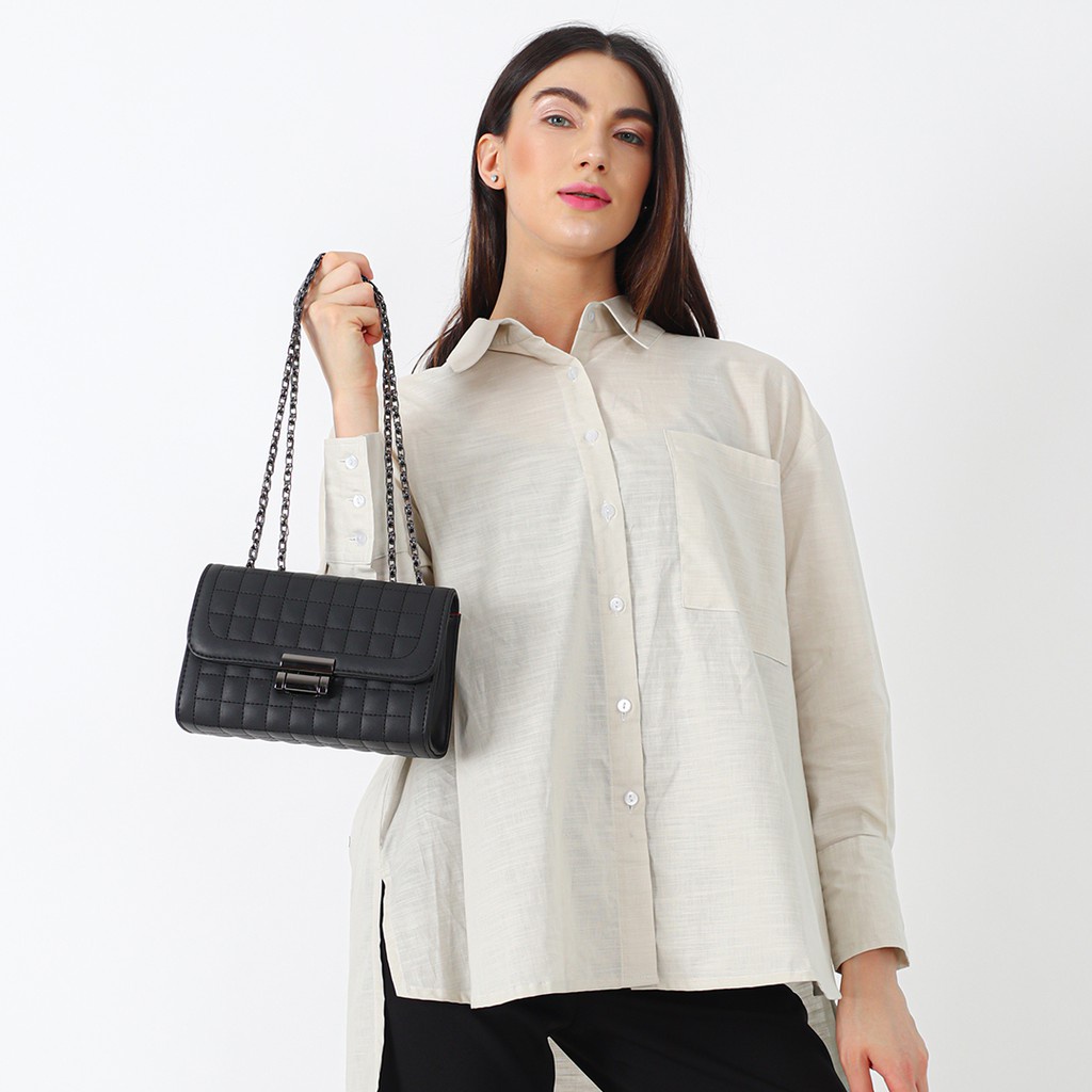 Tas Selempang Wanita Import Murah Model Chenel Terbaru Original - Caren Shoulder Bag tas wanita terbaru 2021 tas wanita korea style tas wanita terbaru 2021 viral tas wanita murah tas wanita terbaru 2021 kekinian viral tas wanita selempang t