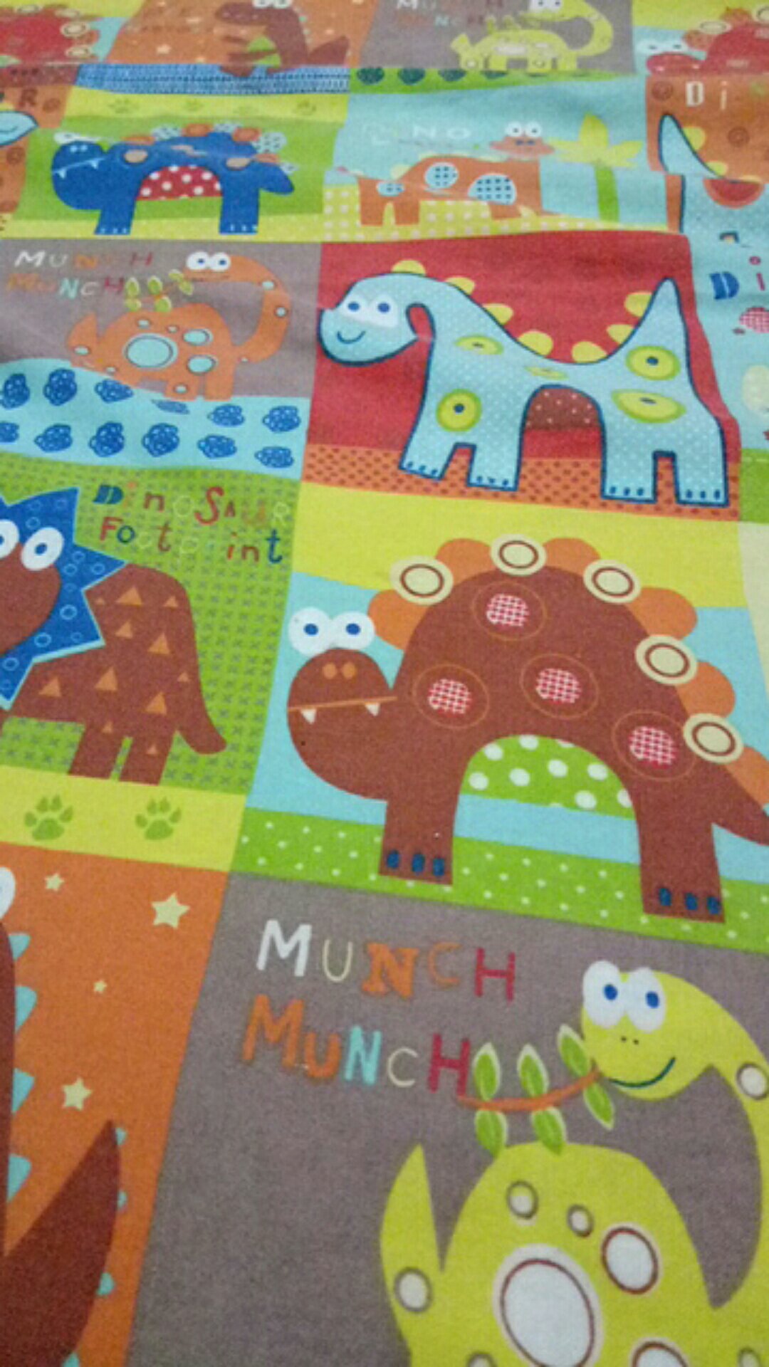 Moon Kain Sprei Meteran Katun Lokal Catra Esra Motif Kotak Devan Merah Hitam