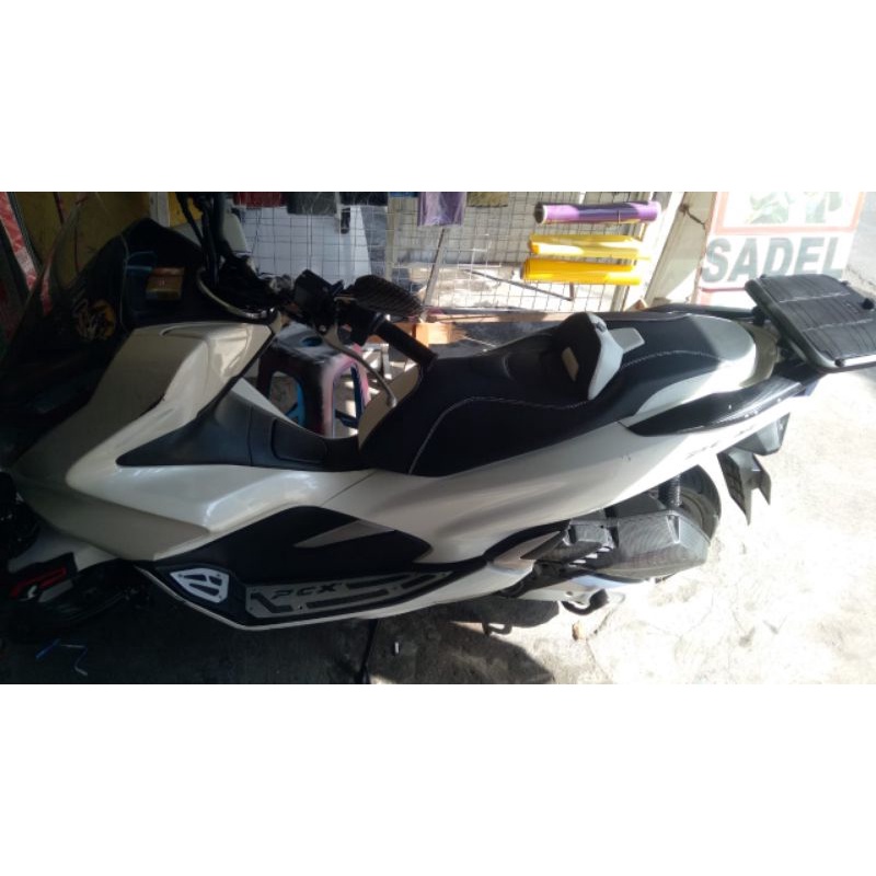 Cover jok Pcx / Kulit Jok Modifikasi Pcx 150 160