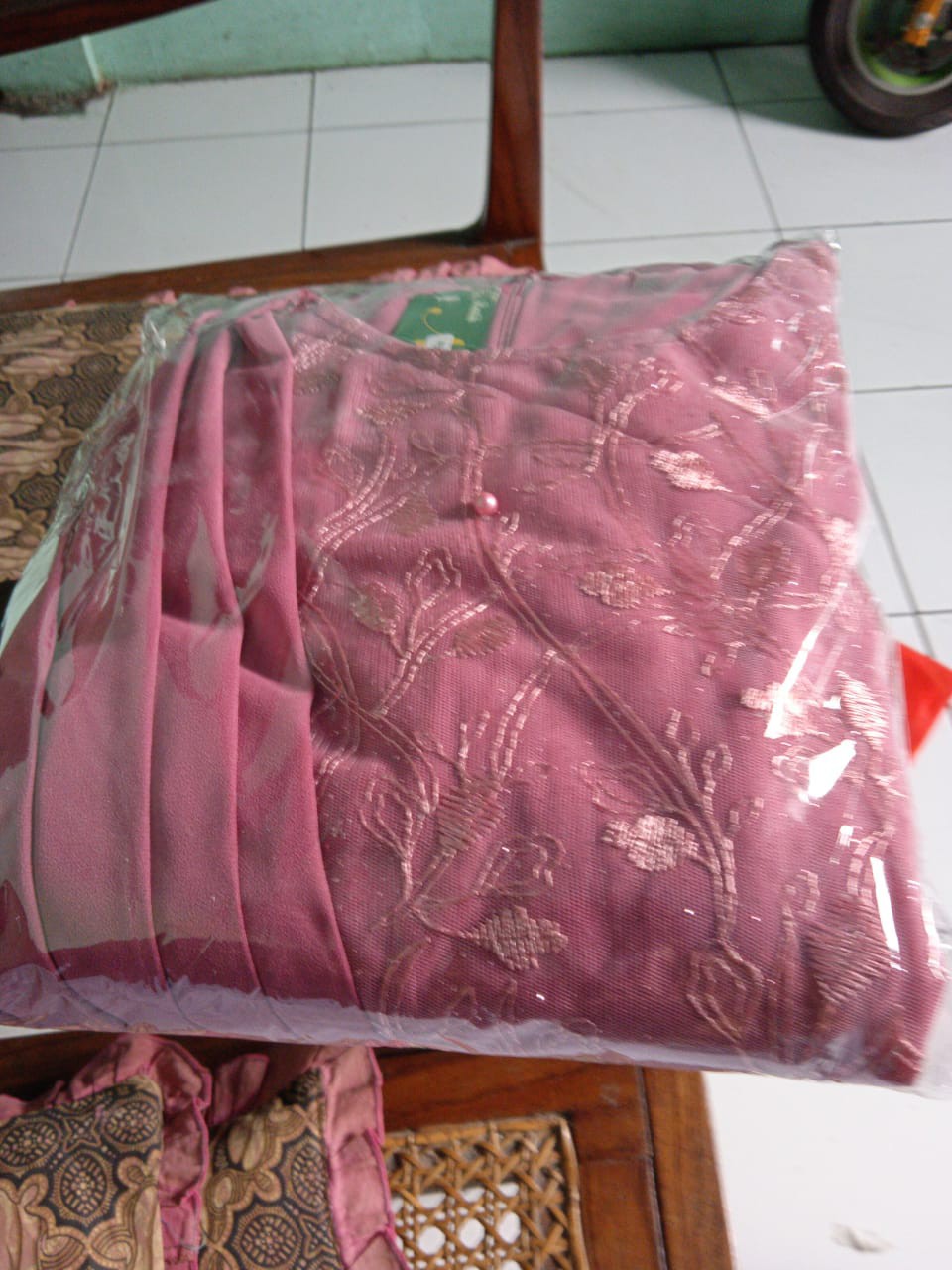 Batik Couple Kebaya Couple Zevanya Ori Ndoro Jowi Harga Terjangkau