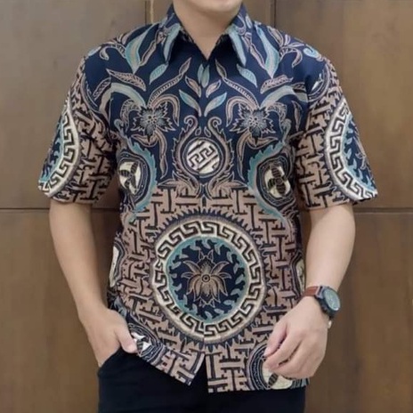 BAJU BATIK PRIA LENGAN PENDEK MOTIF TERBARU