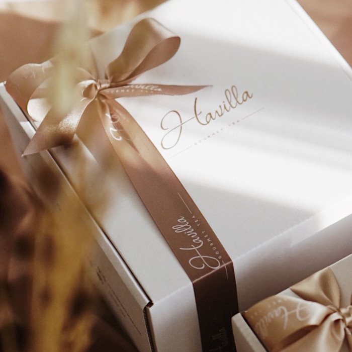 

TEH-DAUN- SURPRISE TEA BOX - 5TH ANNIV SPECIAL -DAUN-TEH.