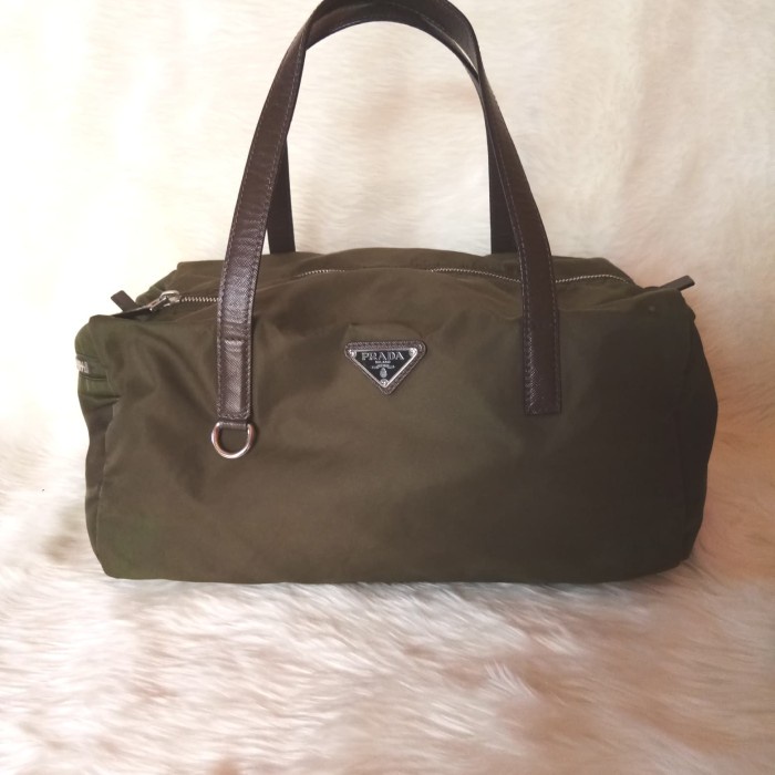 Preloved Second Bekas Prada Shoulder Bag