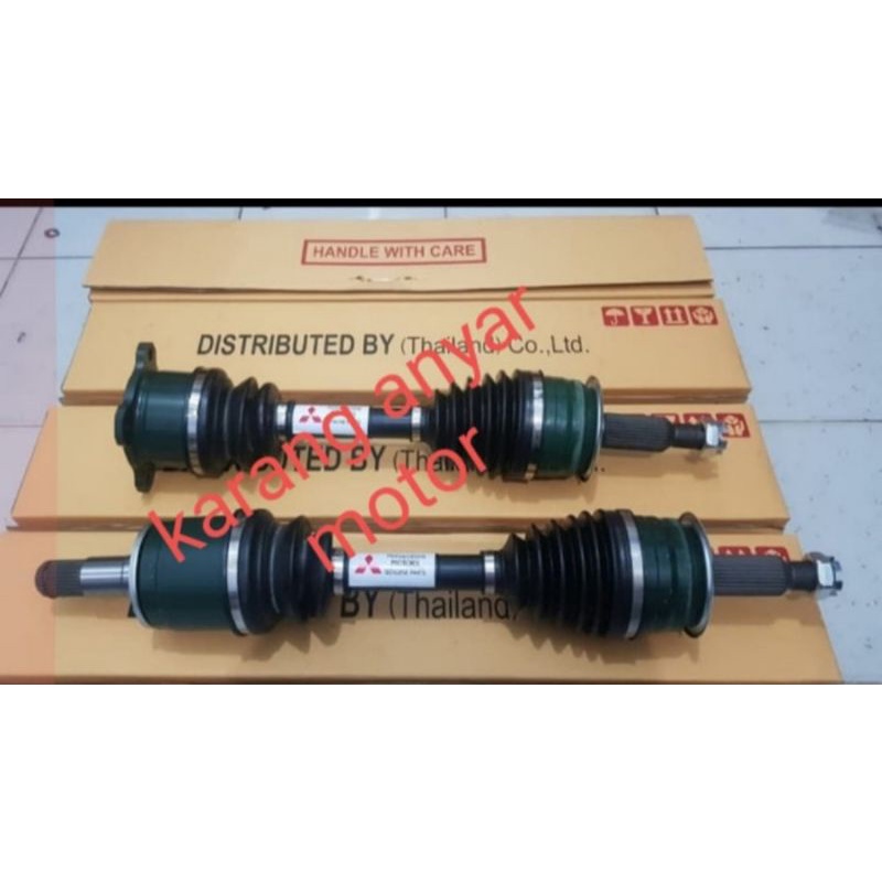 CV JOINT/AS RODA DEPAN TRITON