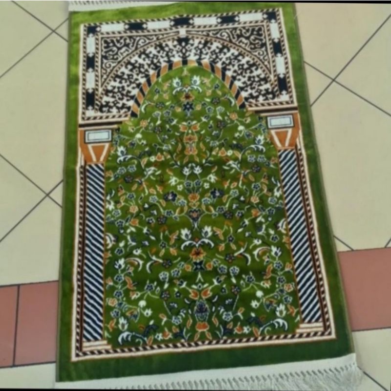 sajadah karpet tebal empuk anti slip/sajadah turky mada