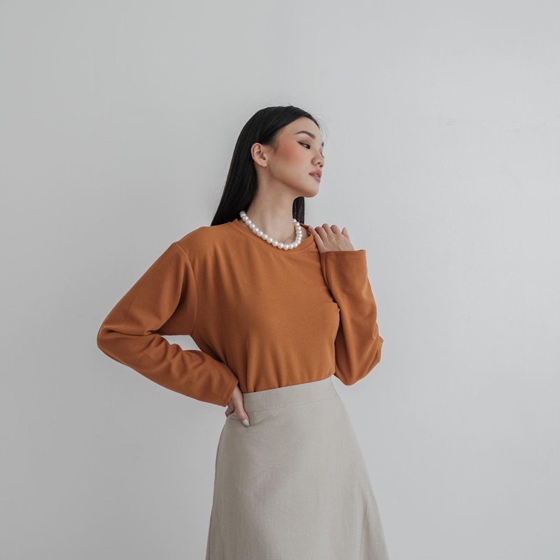 Beige Studio - Tavern Top / Atasan Lengan Panjang Wanita