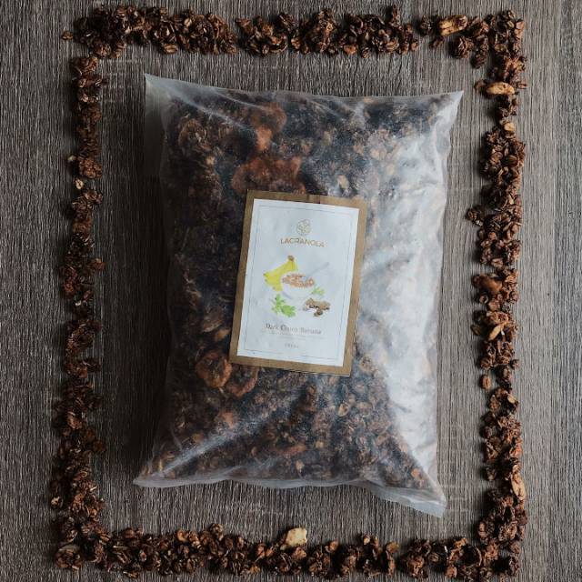 

granola dark choco dan banana