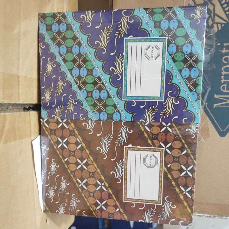 

buku oktavo hard cover isi 200 lembar/pcs uk stgh dari buku tulis biasa