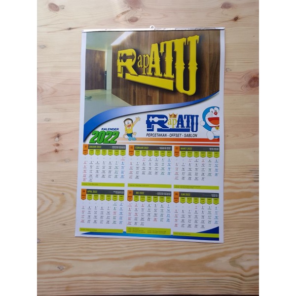 

Kalender 2022,Desain suka suka pakai Fotomu sendri