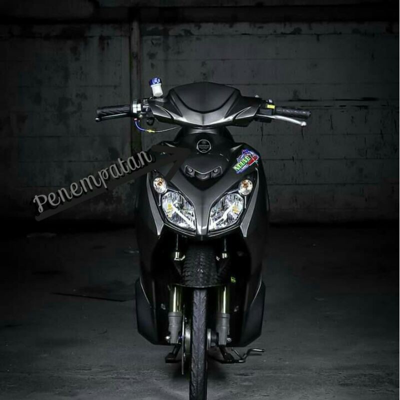 Emblem Stiker Tameng Nouvo Logo Yamaha Bodi Depan Nouvo