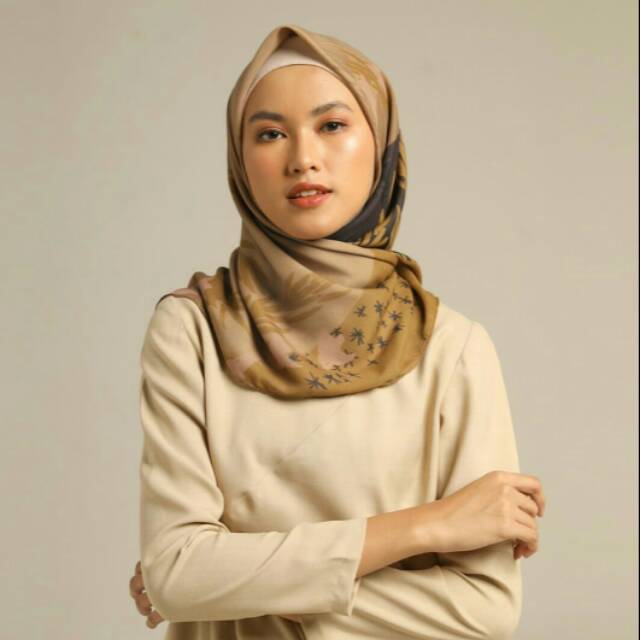 Kamara scarf Misted Yellow Kami. By KAMIIDEA