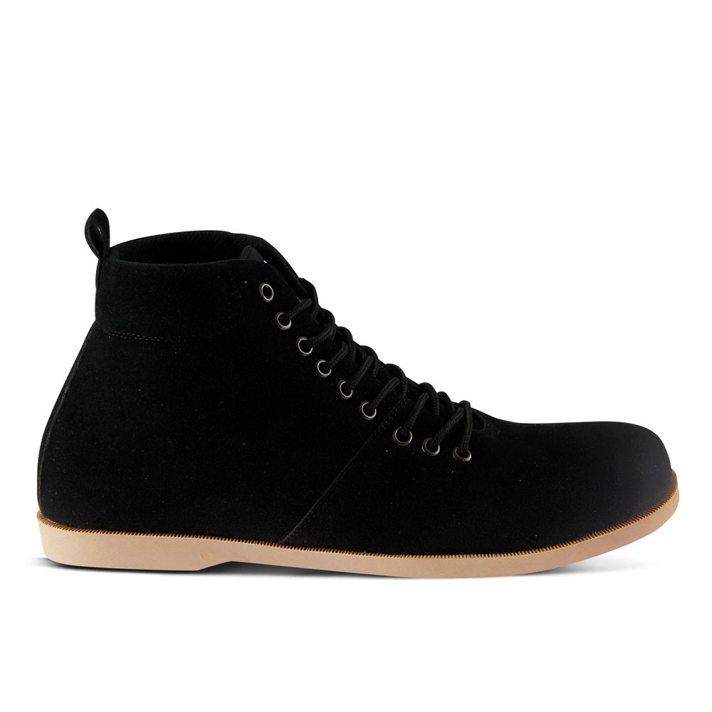 Sepatu Sneakers Pria Varka V 023 Sepatu Boots dan Sepatu Kasual Pria - Hitam