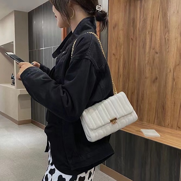 Shoulder bag wanita tas selempang wanita sling bag wanita crossbody bag tas selempang bahu hand bag wanita tas wanita kekinian tas kulit wanita tas fashion wanita tas wanita terbaru tas wanita branded COD tas wanita murah