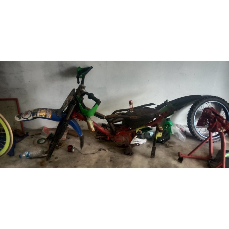 Rangka F1zr original