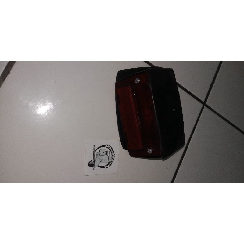 lampu stop belakang vespa bosata