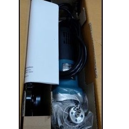 mesin gerindra tangan merk makita 9553B