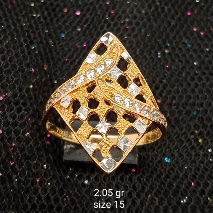 Cincin Emas 17K - 2.05 gr Kadar 750 - 757