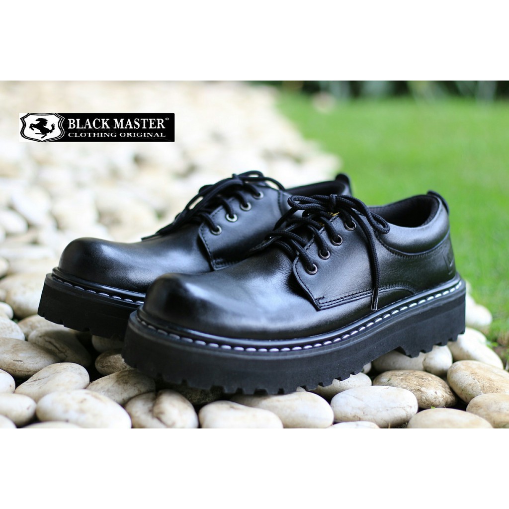 uawshoesofficial x BLACK MASTER | UNDERGROUND LOW - Sepatu Semi Boots Kulit Casual Pria Underground