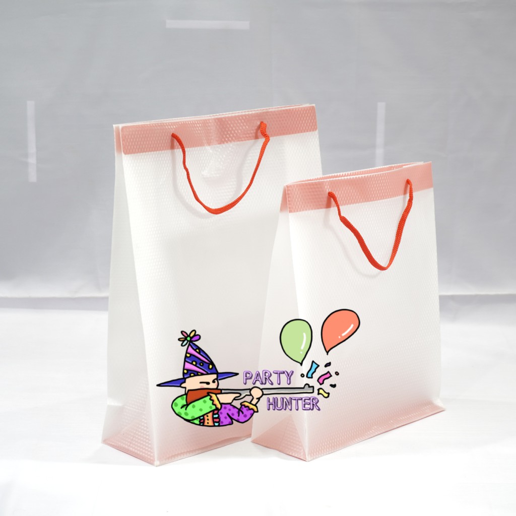 

Paper Bag Mika / Goodie Bag Mika / Tas Plastik Mika Semi Transparan