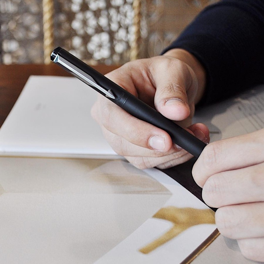 

Parker Vector Limited Edition Matte Black Chrome Trim Fountain Pen