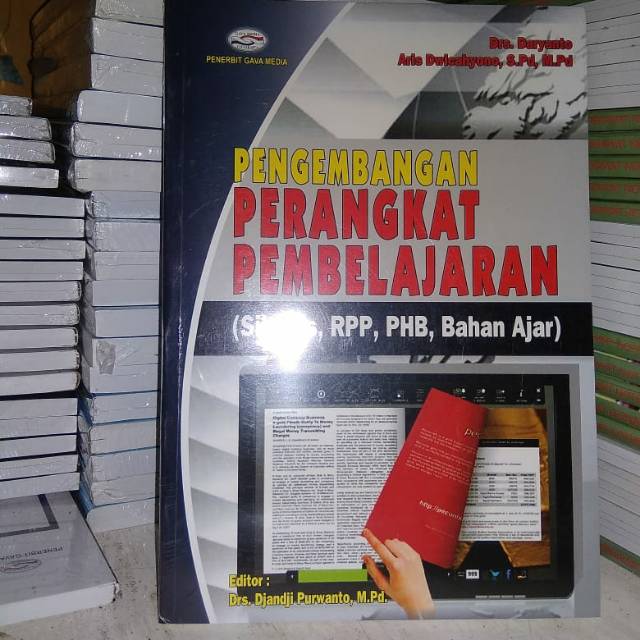 Pengembangan Perangkat Pembelajaran : Silabus, RPP, RPH, Bahan Ajar