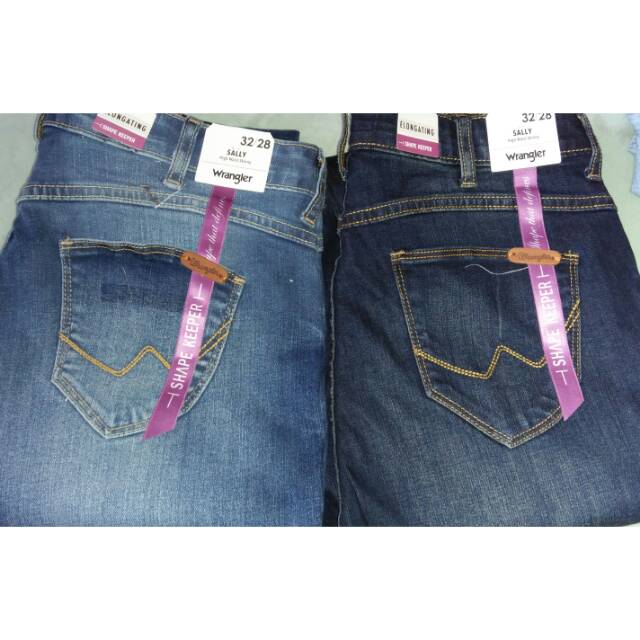 Celana cewe wrangler ori