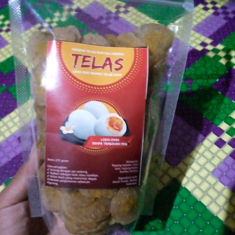 

KRUPUK TELUR ASIN berat 200 gram oleh-oleh khas BrebesBrebes