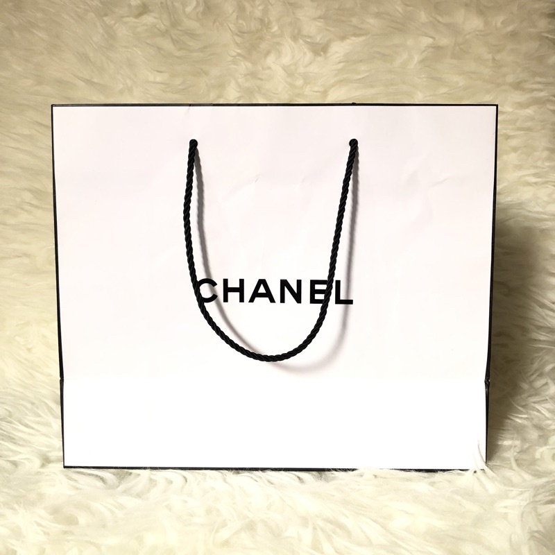 

CHANEL PAPER BAG