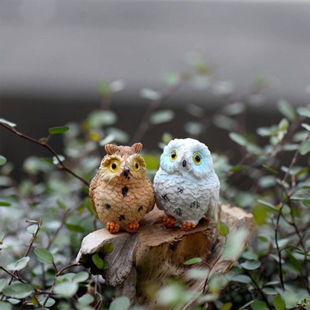 4pcs / Set Patung Burung Hantu Bahan Resin Warna-Warni Untuk Dekorasi Taman Bonsai