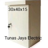 Box Panel Listrik 30x40x15 Model Topi (Kunci Putar) INDOOR/OUTDOOR