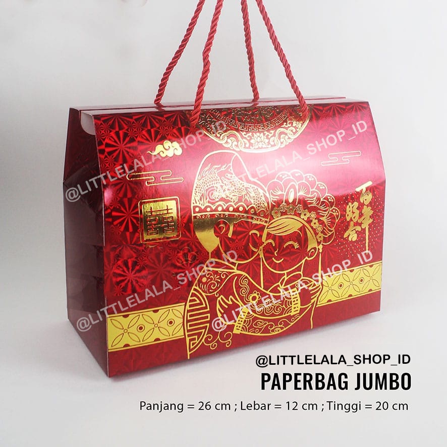 

Kotak Handuk Jumbo Shuang Xi / Kotak Souvenir Teapai Wedding / Kotak Phangteh Tinjing Sangjit Suang Xi/Paperbag Wedding hampers/parcel/kado/hadiah pernikahan/nikah/giftbox merah/chinese wedding /pengantin/ box persegi panjang dengan tali