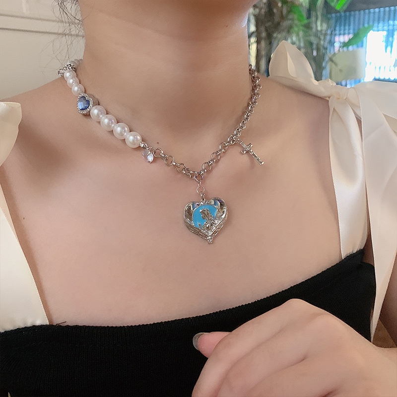 Kalung Rantai Dengan Liontin Salib + Mutiara Untuk Wanita