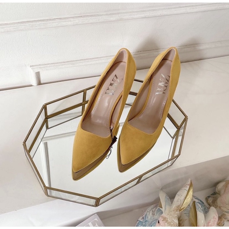 Zara Suede High Metal Heels (Zr)