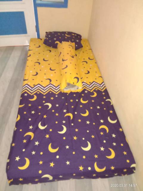 BEST SELER 140*200*20 Dan 100*200*25  SPREI RESLETING FREE BANTAL 2 GULING 1