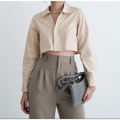 BEFAST - ZEC OOTD Blouse BINA / Kala Poplin Crop Blouse / Atasan kemeja Lengan Panjang / Fashion Wanita Kekinian / Kemeja Casual Wanita / Pakaian Wanita Kekinian / Outfit Selebgram / Kemeja Crop Polos / Terlaris / Trendy