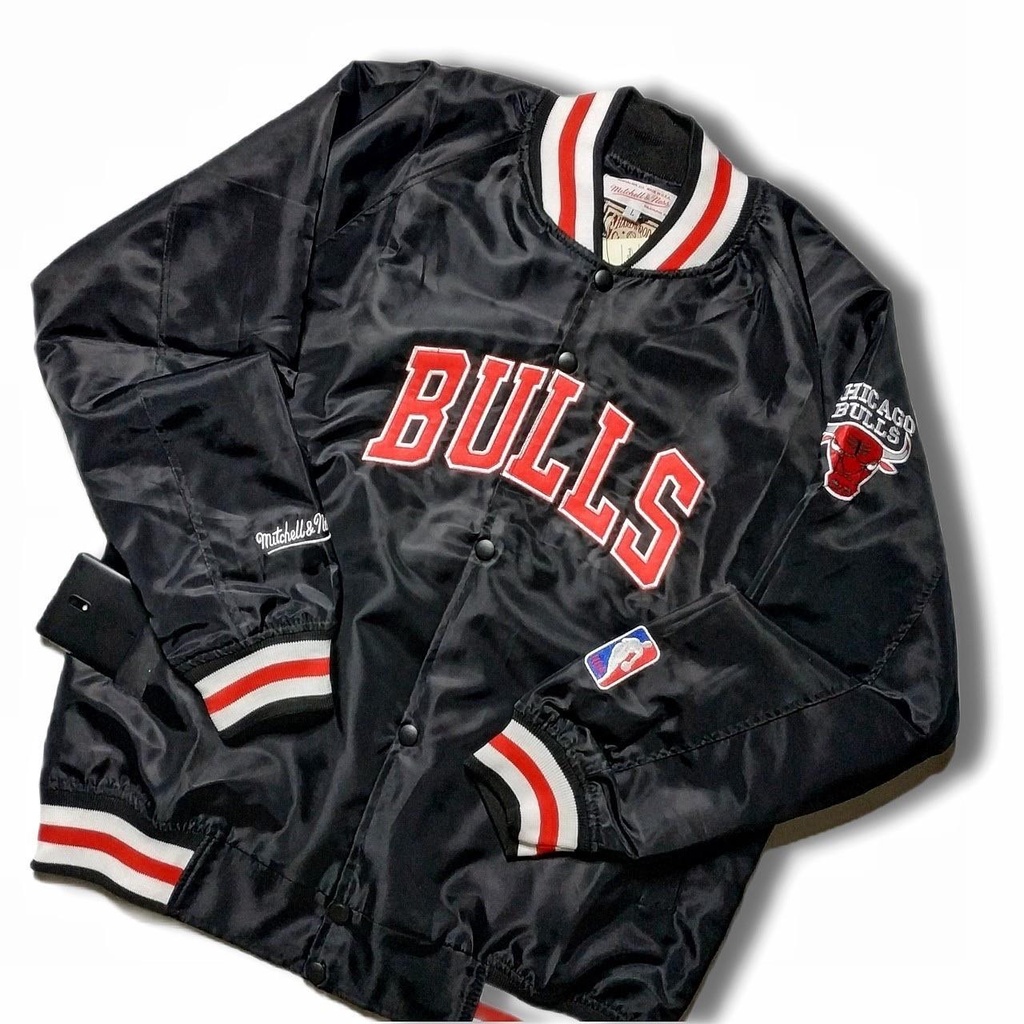 VARSITY JAKET BASEBALL BULLS BORDIRCOMBI LENGAN SEMI KULIT FULL EMBLEM BORDIR FULL TAG&amp;LABEL