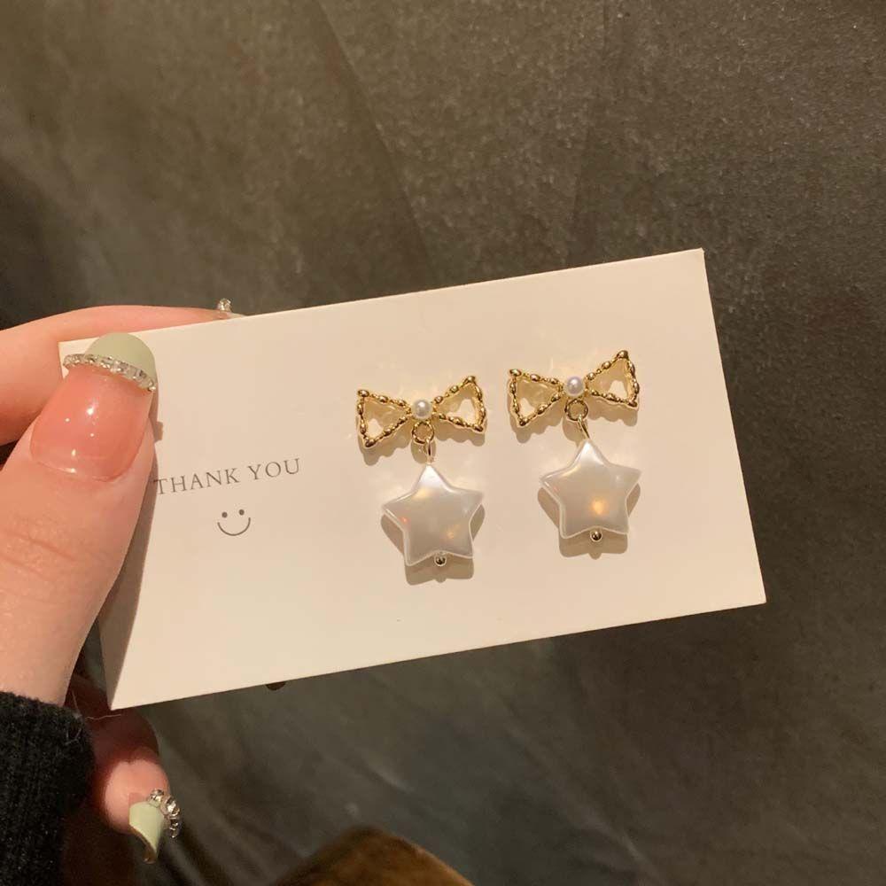 NEEDWAY Anting Tusuk Mutiara Minimalis Geometris Kartun Busur Paduan Anting Gaya Korea Pentagram