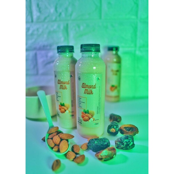 

Almond Milk dengan pemanis daun Stevia 250ml