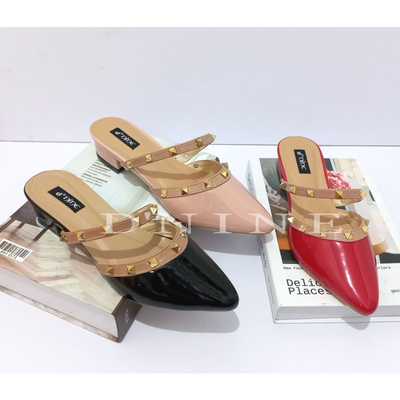 Sepatu Wanita Sepatu hak mules 3cm piramid YY 02