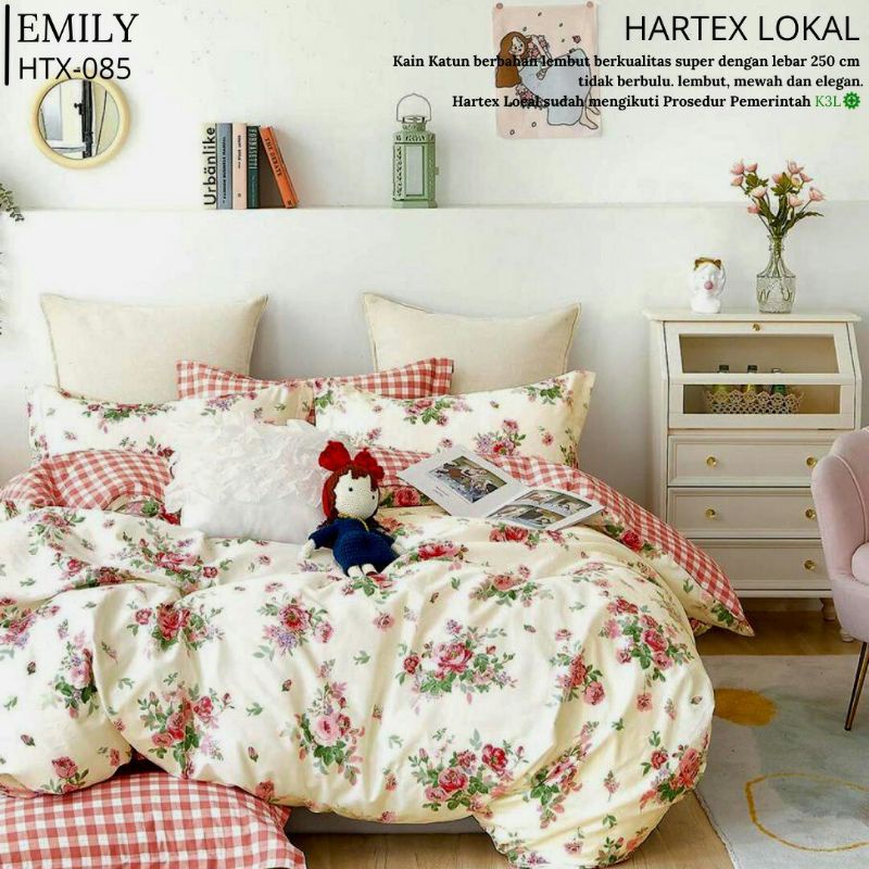 Seprai set katun lokal motif bunga merah dasar putih