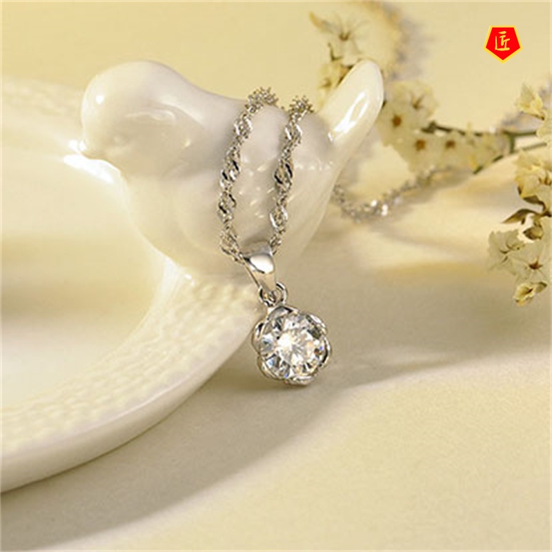 [Ready Stock]Women's Korean-Style Fashion Plum Blossom Pendant Diamond-Studded Necklace Simple Fashion