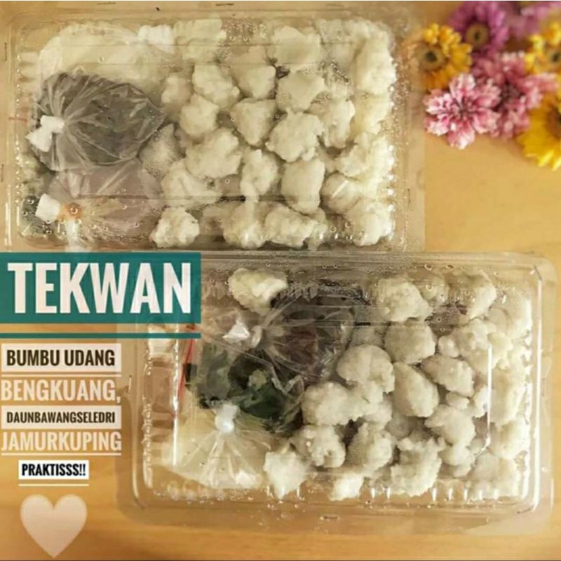 

Tekwan Asli Ikan Tenggiri (1 Pack 1/2 kg) Plus Bumbu dan Sayuran Lengkap