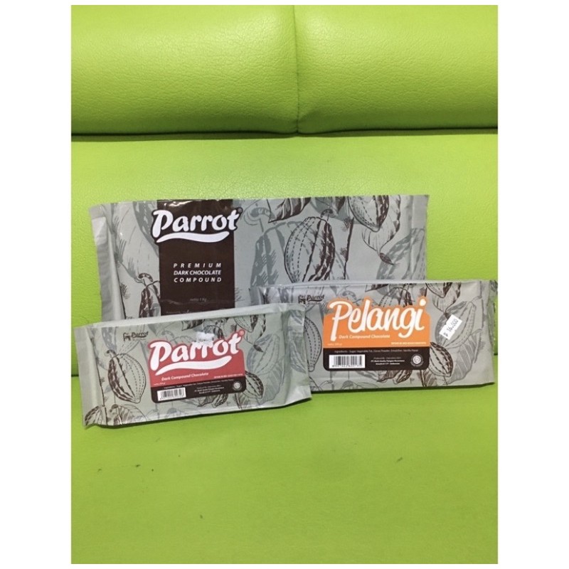 

Parrot Dark Chocolate Compound 250 gram