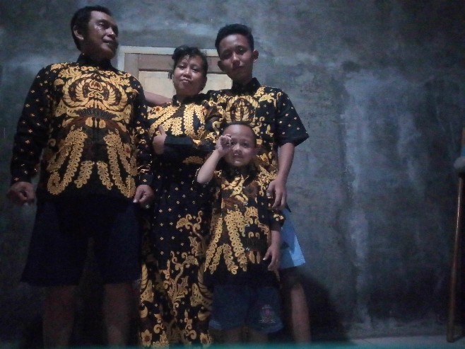 Batik Couple Keluarga Sania Ruffle Ori Ndoro Jowi Dnt Motif Garuda Merah